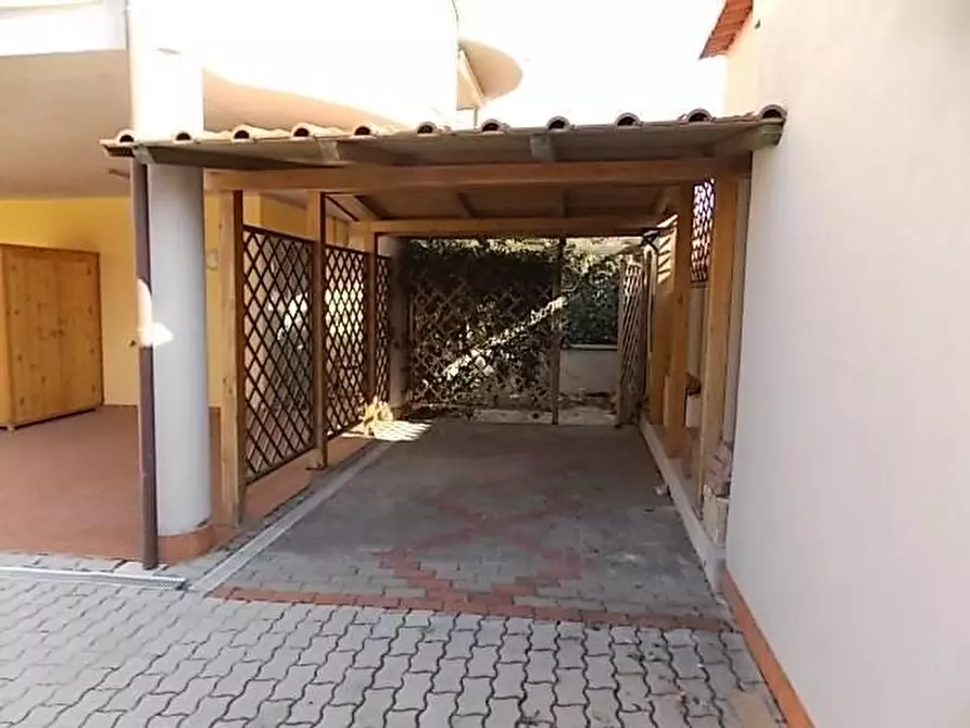 Immagine 12 di Appartamento in affitto  a Rosignano Marittimo