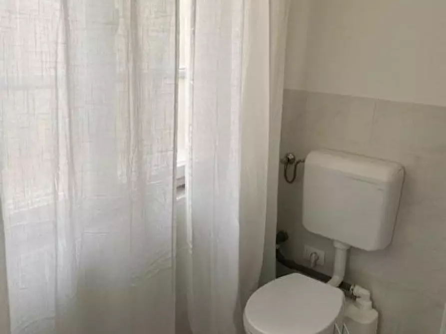 Immagine 8 di Appartamento in affitto  a Pisa