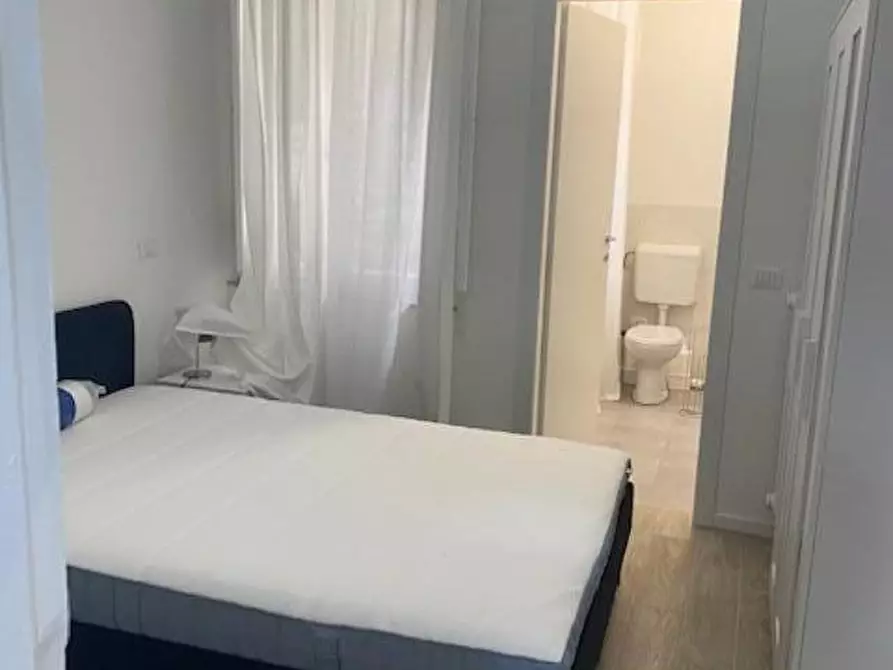 Immagine 13 di Appartamento in affitto  a Pisa