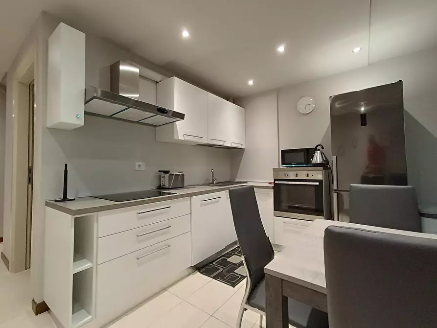 Immagine 1 di Appartamento in affitto  a Pisa