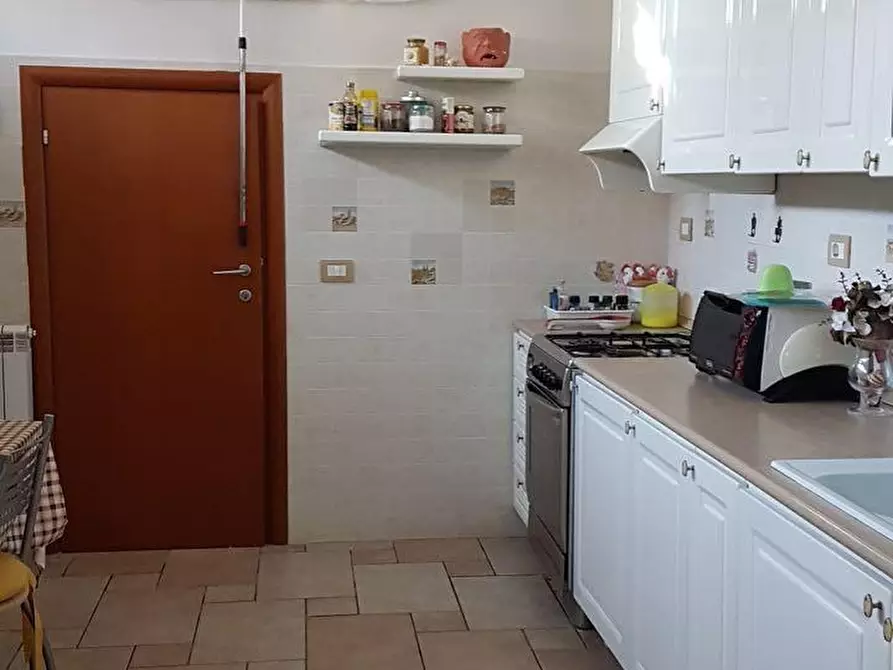 Immagine 39 di Casa quadrifamiliare in vendita  a Fiumicino
