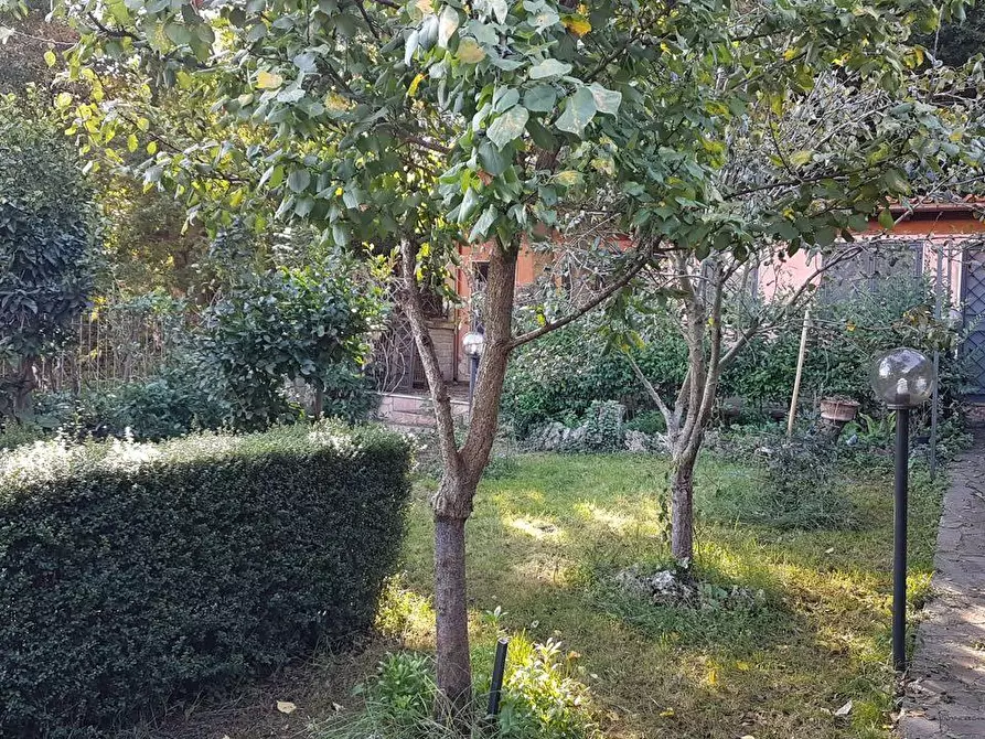 Immagine 62 di Casa quadrifamiliare in vendita  a Fiumicino