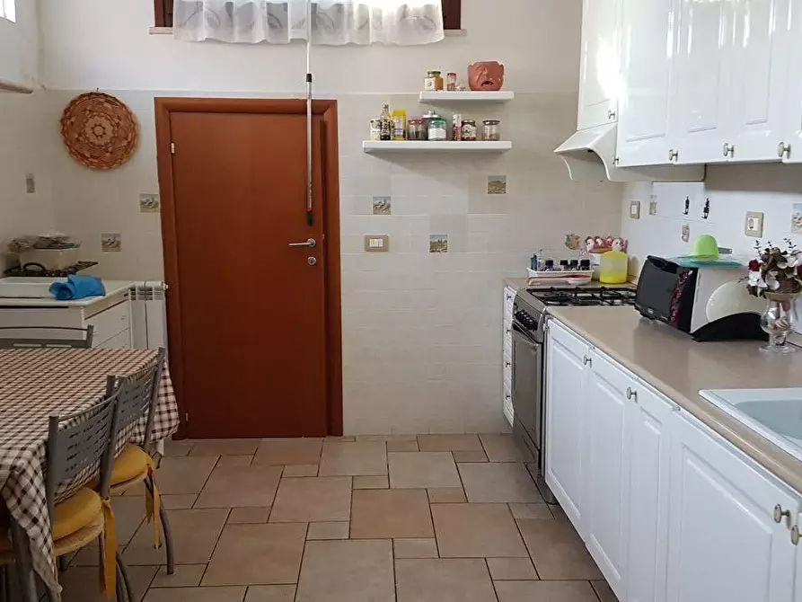Immagine 31 di Casa quadrifamiliare in vendita  a Fiumicino