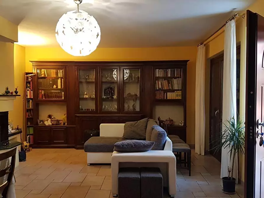 Immagine 17 di Casa quadrifamiliare in vendita  a Fiumicino