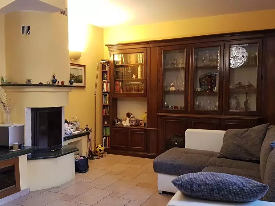 Immagine 21 di Casa quadrifamiliare in vendita  a Fiumicino