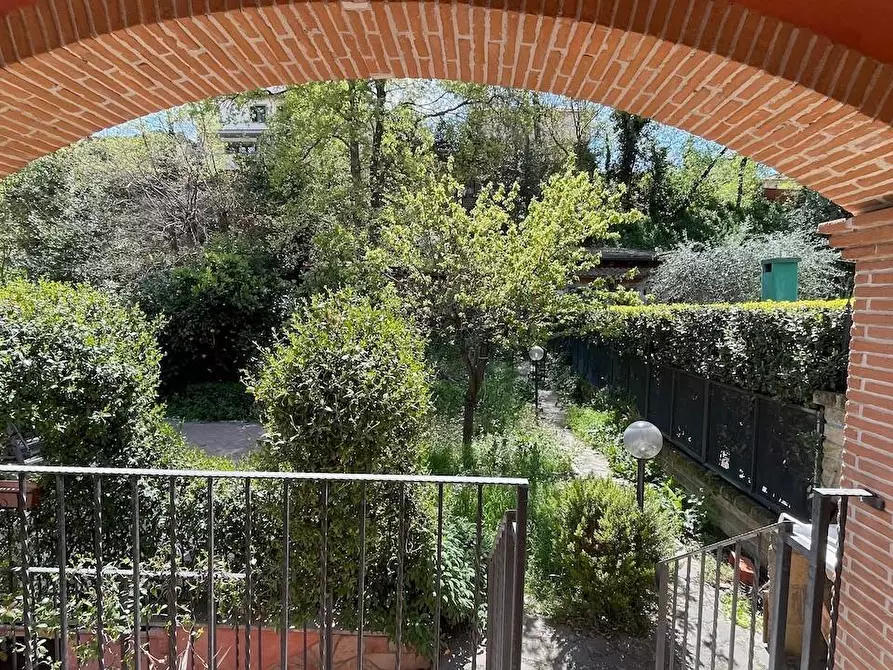 Immagine 41 di Casa quadrifamiliare in vendita  a Fiumicino