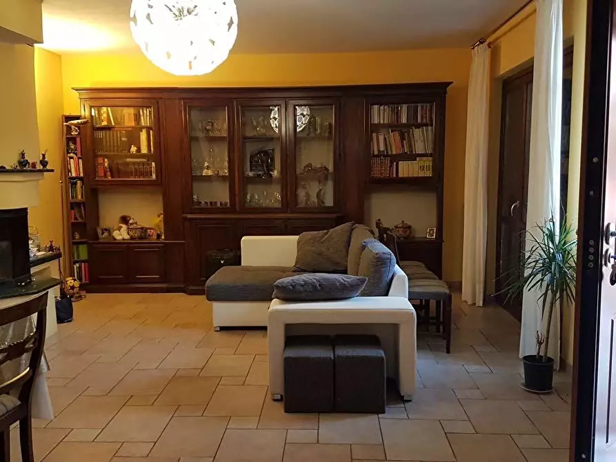 Immagine 19 di Casa quadrifamiliare in vendita  a Fiumicino