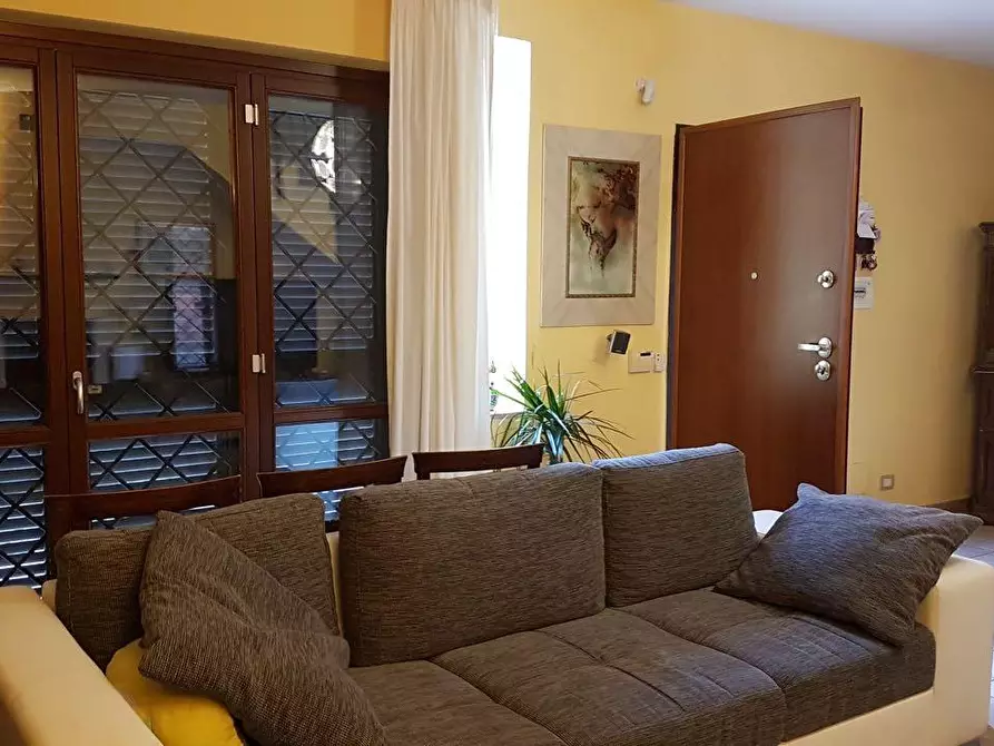 Immagine 67 di Casa quadrifamiliare in vendita  a Fiumicino