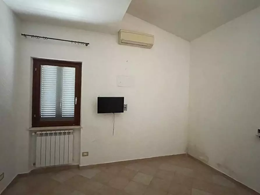 Immagine 33 di Casa quadrifamiliare in vendita  a Fiumicino