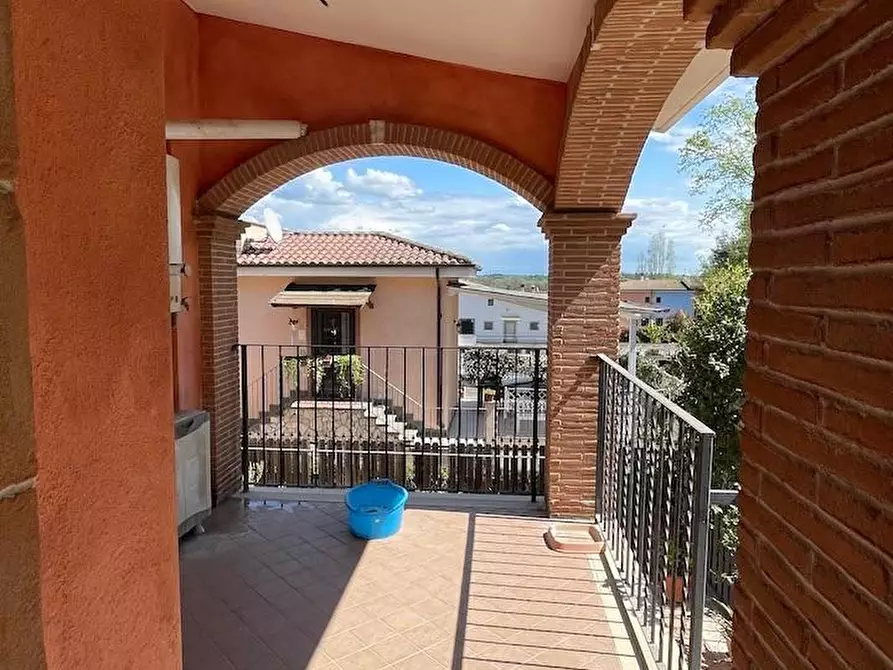 Immagine 42 di Casa quadrifamiliare in vendita  a Fiumicino