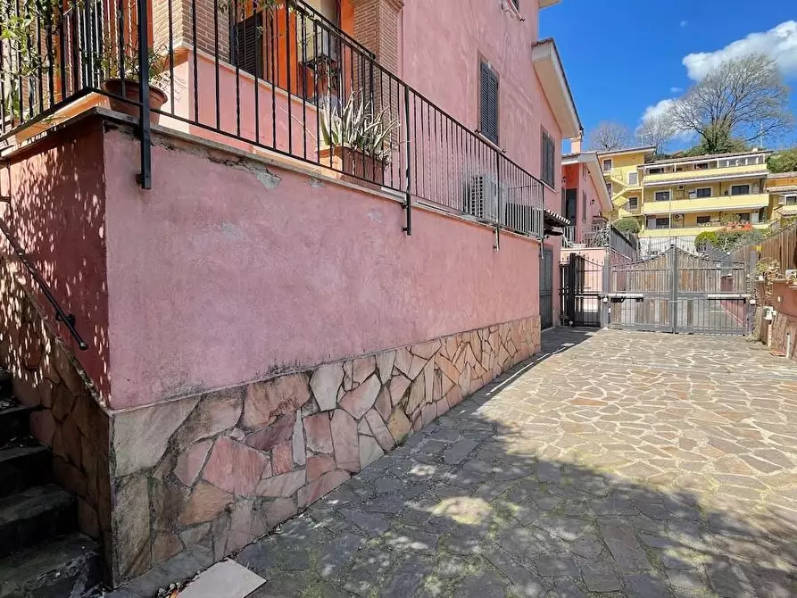 Immagine 14 di Casa quadrifamiliare in vendita  a Fiumicino