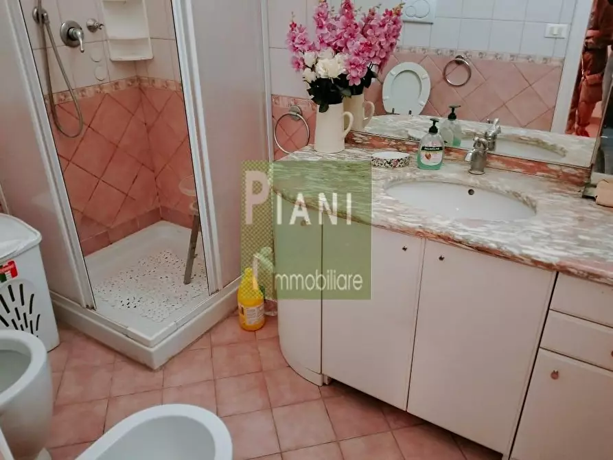 Immagine 8 di Appartamento in vendita  a Livorno