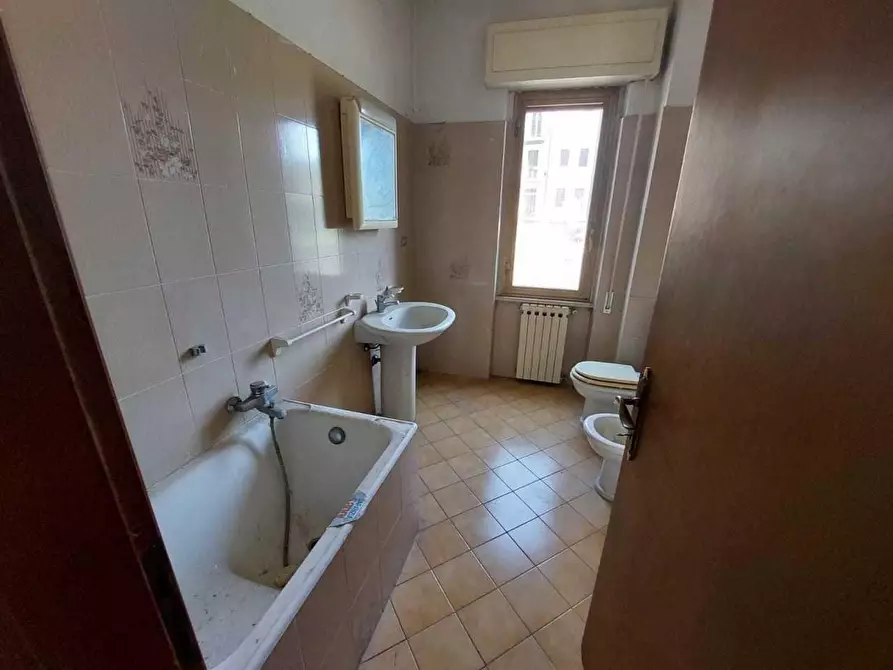 Immagine 18 di Casa semindipendente in vendita  a Sarzana