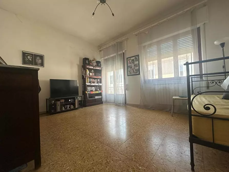 Immagine 32 di Villa in vendita  a Viareggio