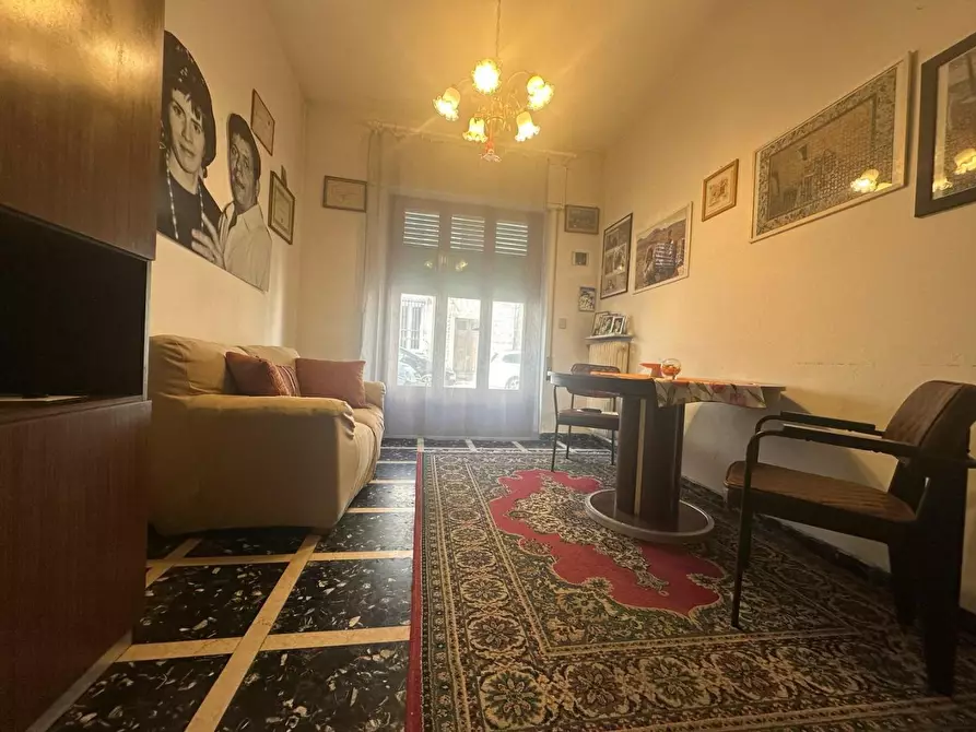 Immagine 5 di Villa in vendita  a Viareggio