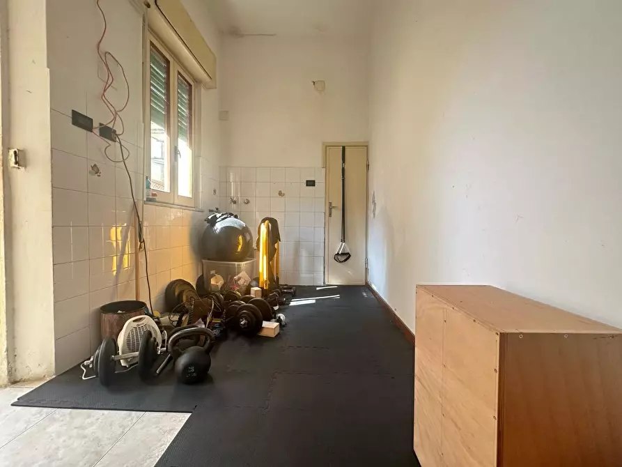 Immagine 48 di Villa in vendita  a Viareggio