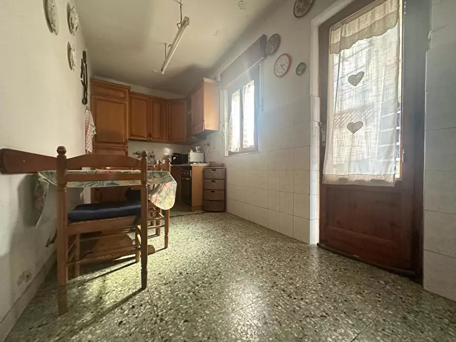 Immagine 12 di Villa in vendita  a Viareggio