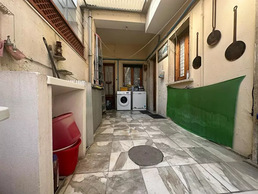 Immagine 19 di Villa in vendita  a Viareggio