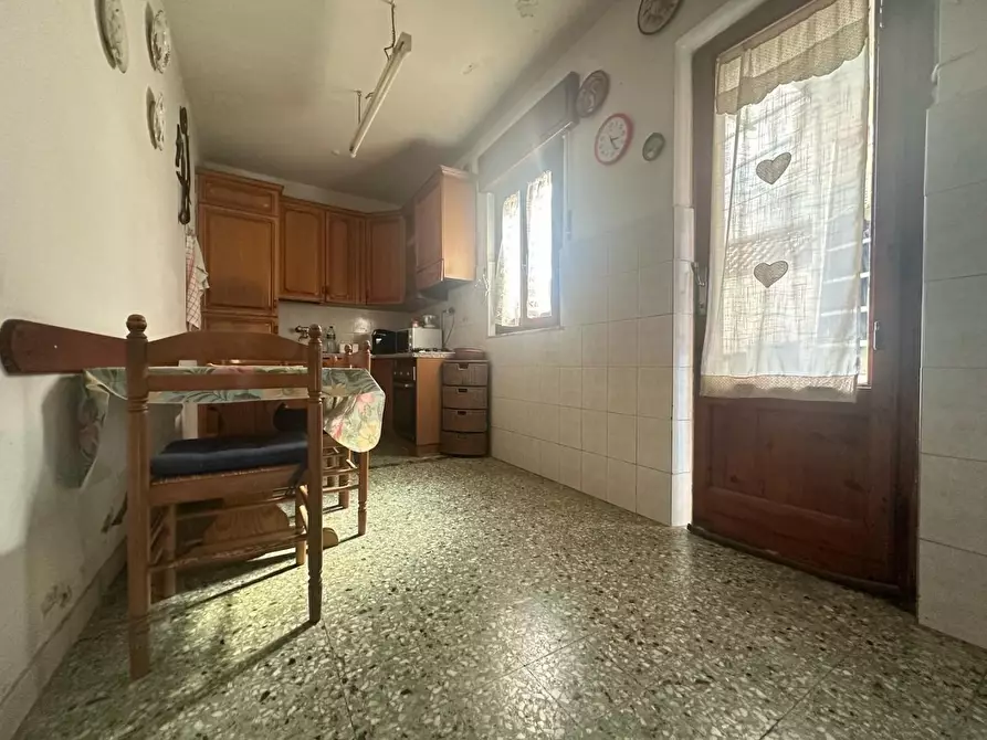 Immagine 14 di Villa in vendita  a Viareggio