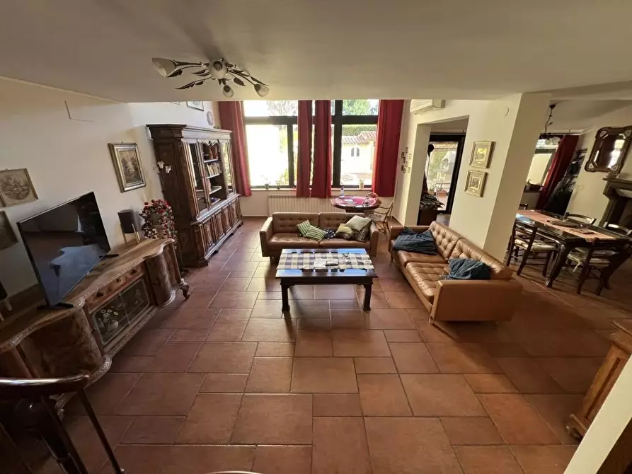 Immagine 62 di Villetta a schiera in vendita  a Cecina