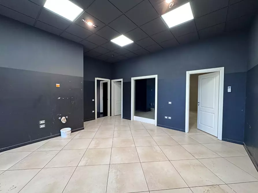 Immagine 2 di Locale commerciale in vendita  a Capannoli