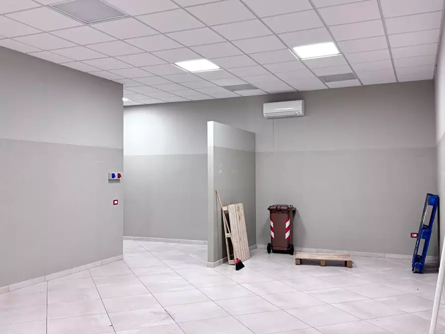 Immagine 6 di Locale commerciale in vendita  a Capannoli