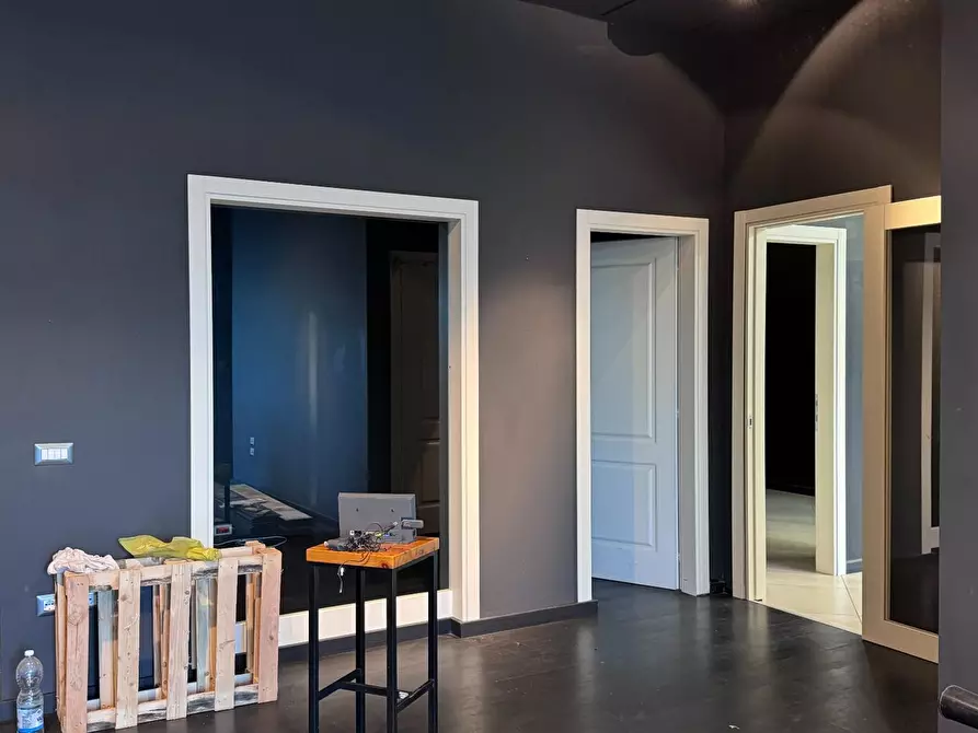 Immagine 14 di Locale commerciale in vendita  a Capannoli