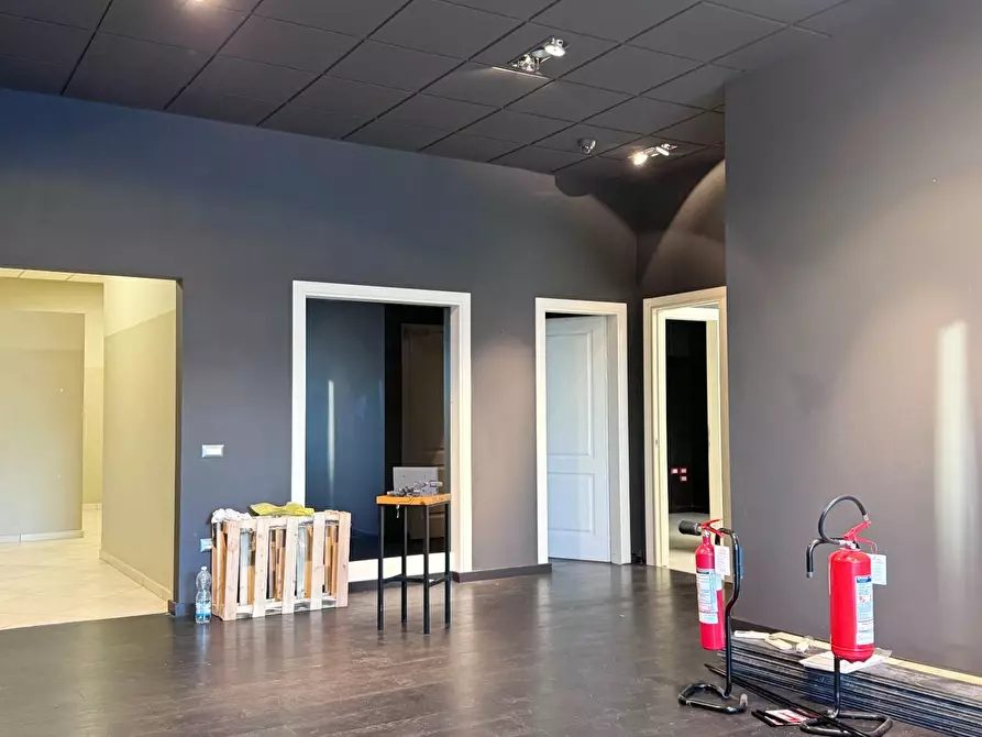 Immagine 9 di Locale commerciale in vendita  a Capannoli