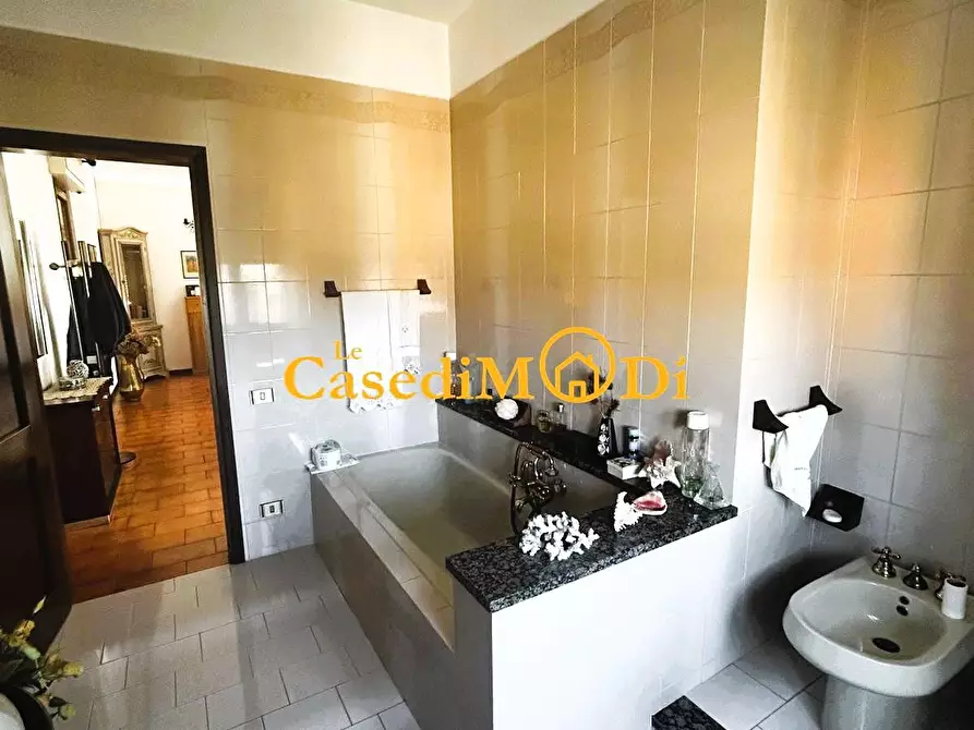 Immagine 32 di Porzione di casa in vendita  a Rosignano Marittimo