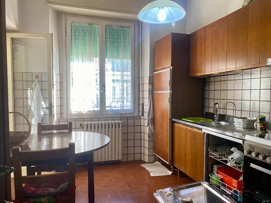 Immagine 6 di Appartamento in vendita  a Lucca