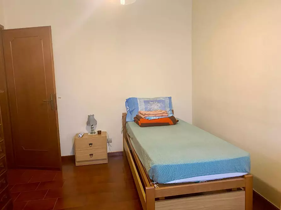 Immagine 16 di Appartamento in vendita  a Lucca