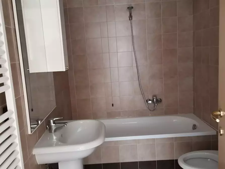 Immagine 19 di Appartamento in vendita  a Colle Di Val D'elsa