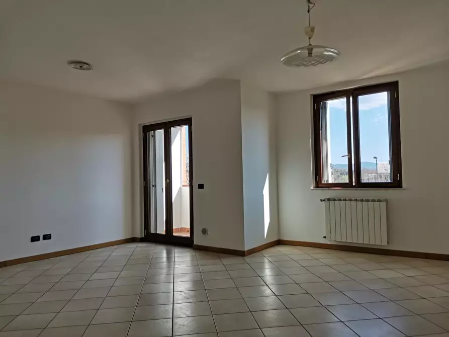 Immagine 2 di Appartamento in vendita  a Colle Di Val D'elsa