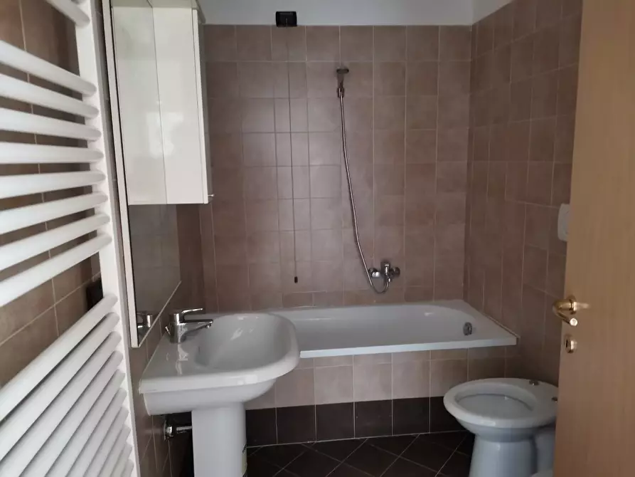 Immagine 20 di Appartamento in vendita  a Colle Di Val D'elsa