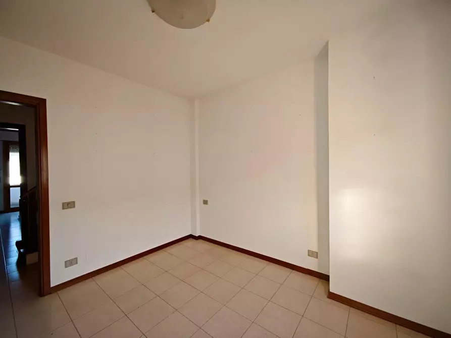 Immagine 40 di Villetta a schiera in vendita  a Ponsacco