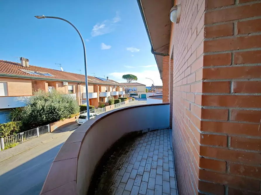 Immagine 43 di Villetta a schiera in vendita  a Ponsacco