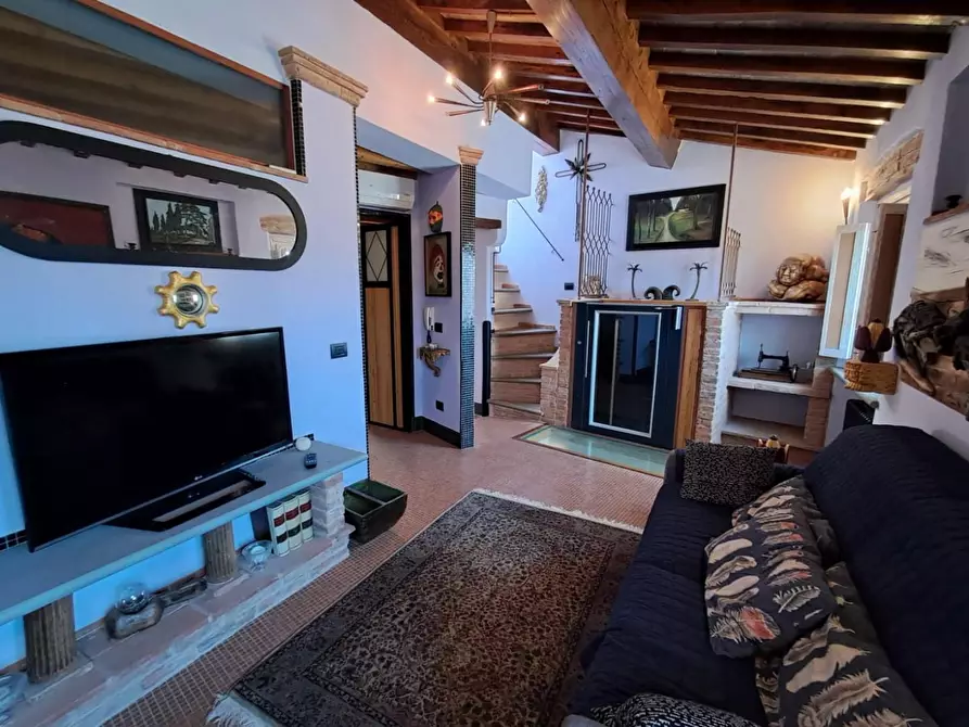 Immagine 11 di Terratetto in vendita  a Casciana Terme Lari