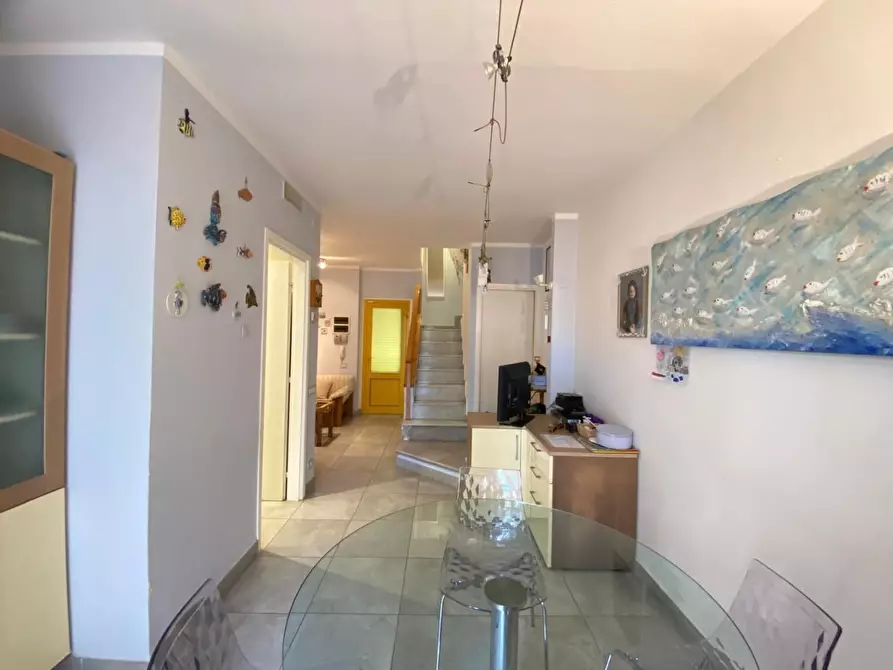 Immagine 8 di Villetta a schiera in vendita  a Massa