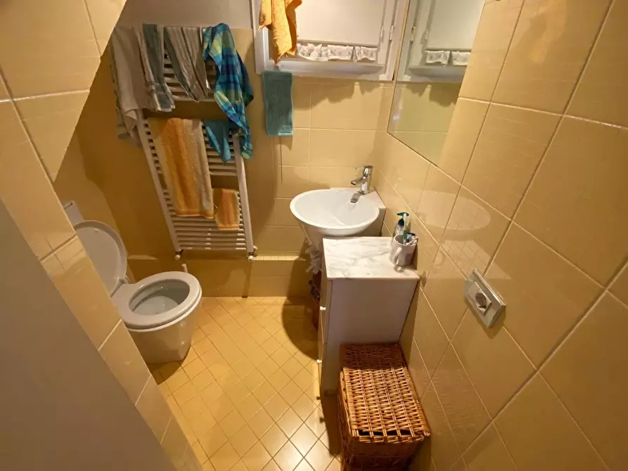 Immagine 10 di Villetta a schiera in vendita  a Massa