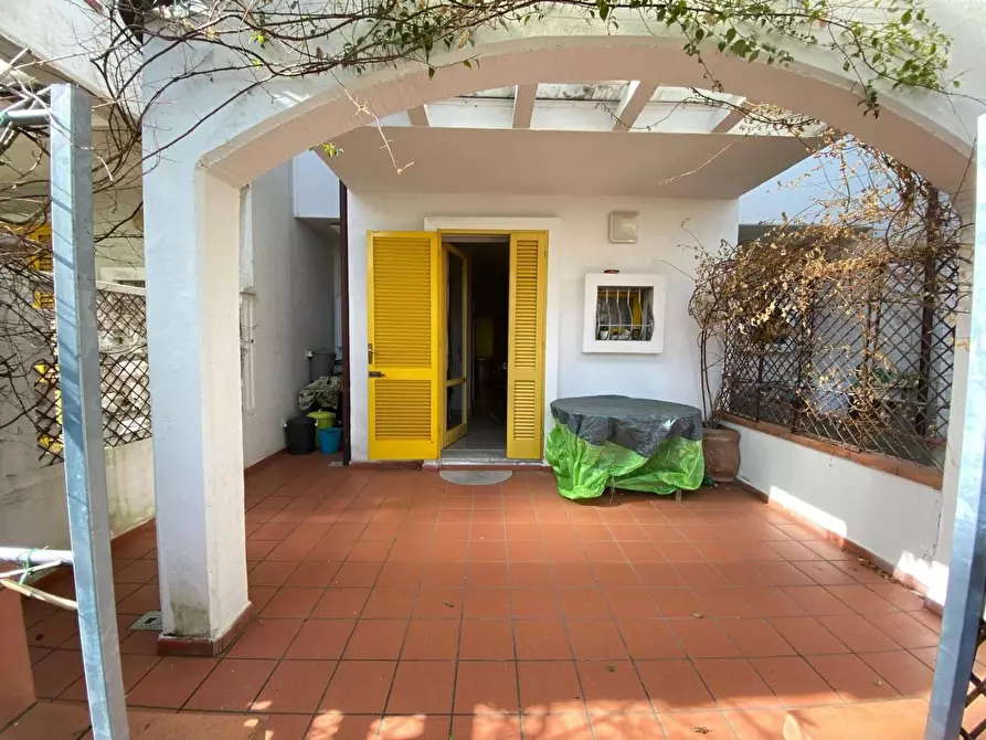 Immagine 18 di Villetta a schiera in vendita  a Massa