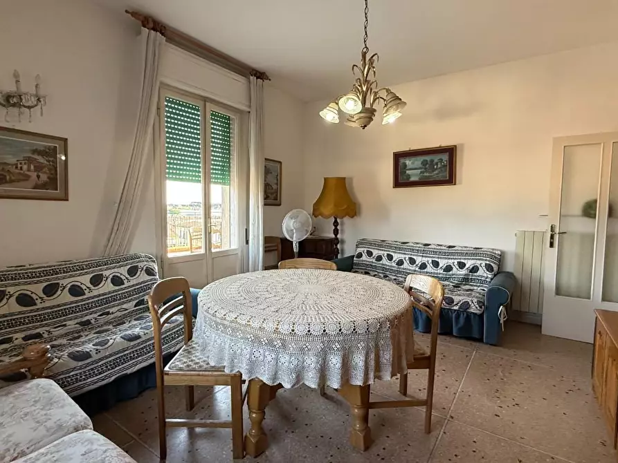 Immagine 20 di Mansarda in vendita  a Viareggio