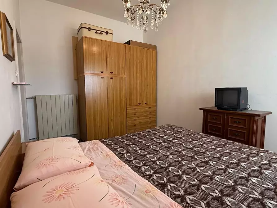 Immagine 42 di Mansarda in vendita  a Viareggio