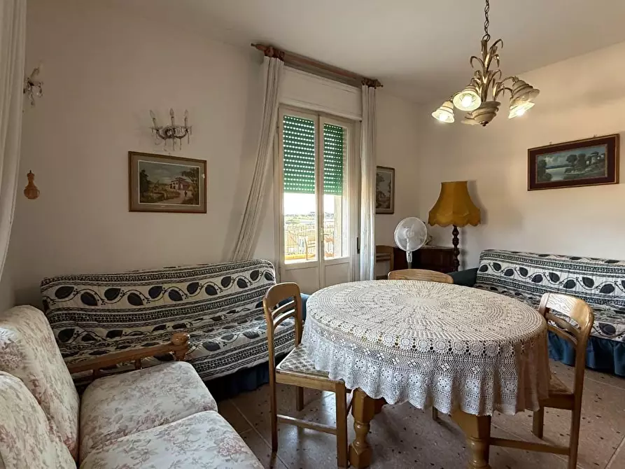 Immagine 19 di Mansarda in vendita  a Viareggio