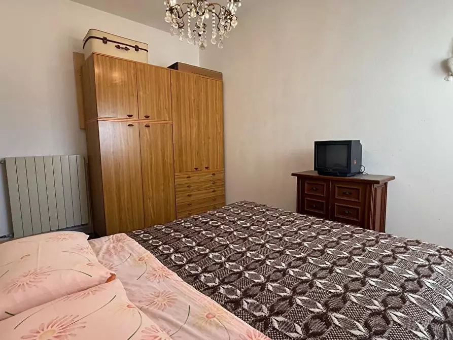 Immagine 41 di Mansarda in vendita  a Viareggio