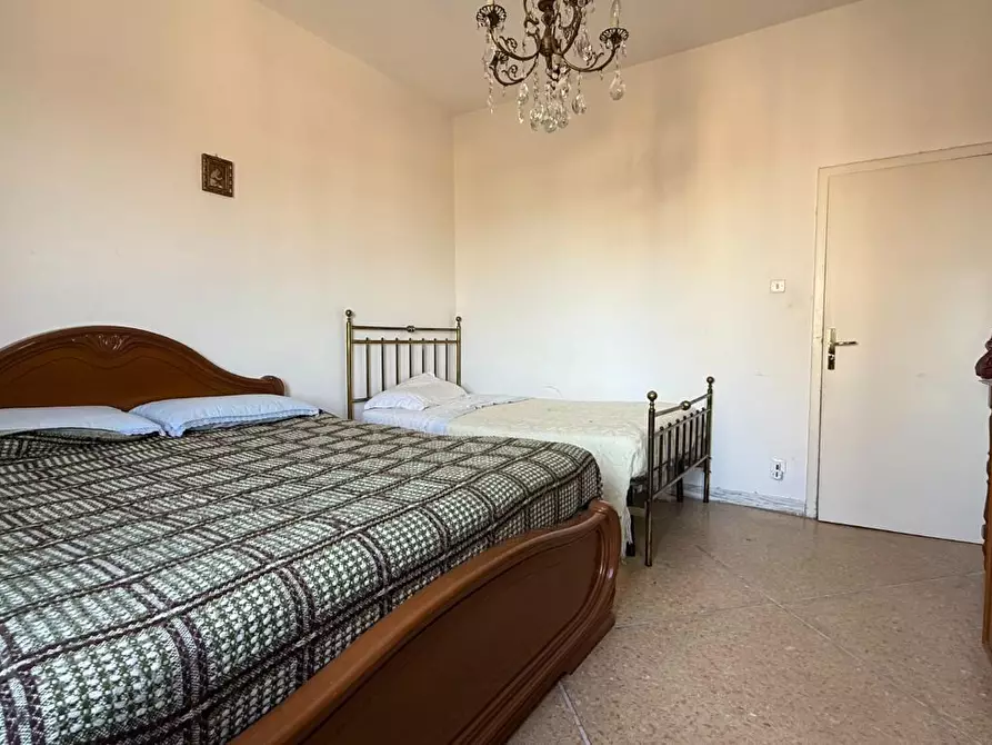 Immagine 27 di Mansarda in vendita  a Viareggio