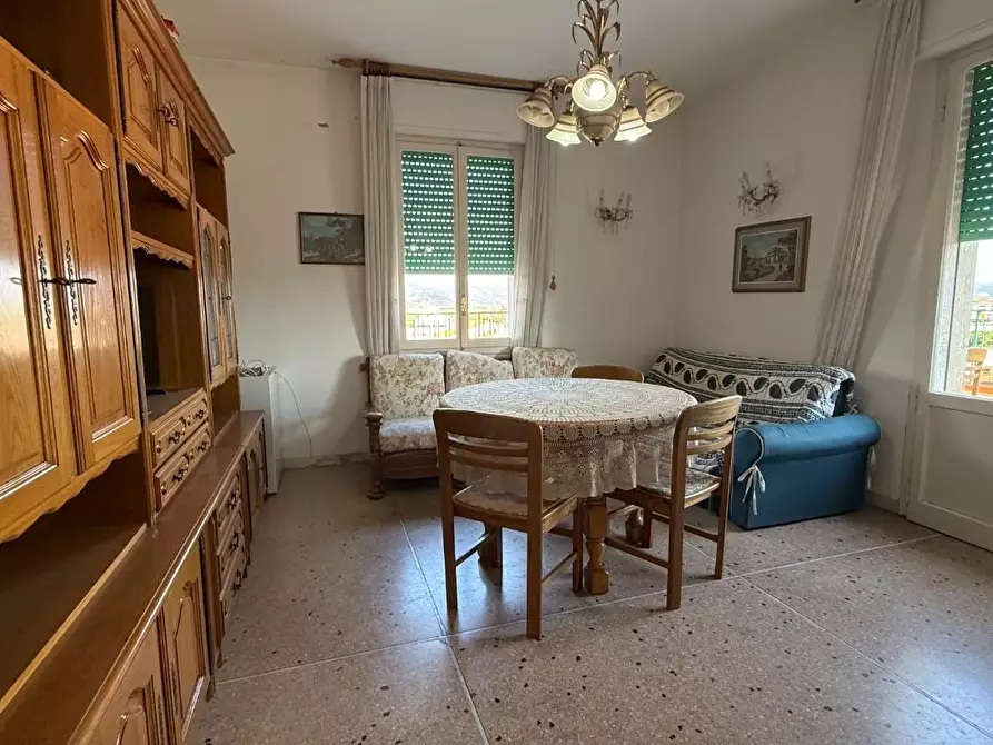 Immagine 17 di Mansarda in vendita  a Viareggio