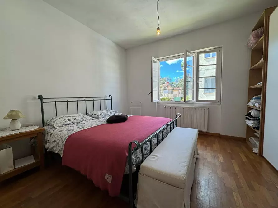 Immagine 22 di Porzione di casa in vendita  a Viareggio