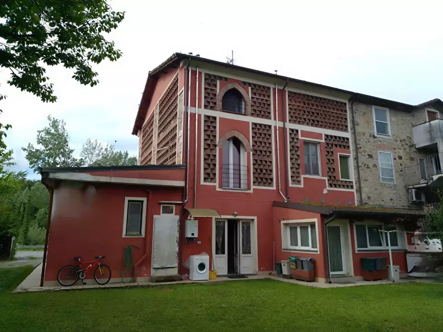 Immagine 27 di Terratetto in vendita  a Lucca