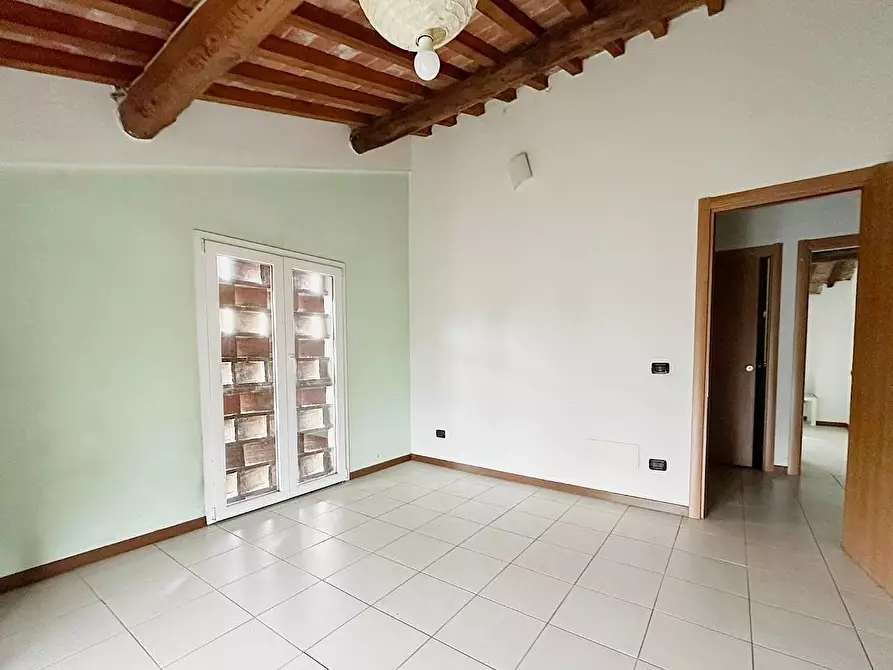 Immagine 21 di Terratetto in vendita  a Lucca