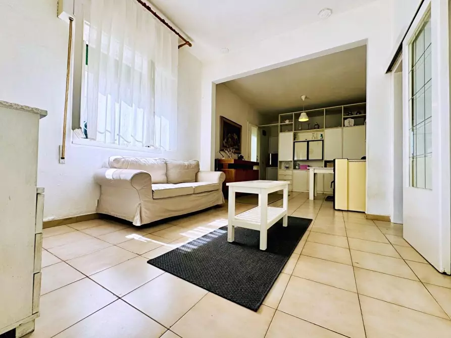 Immagine 1 di Casa indipendente in affitto  a Pietrasanta